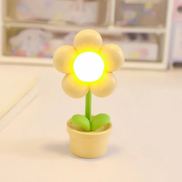 BlossiGlow - Blomsterformet bordlampe for en koselig atmosfære