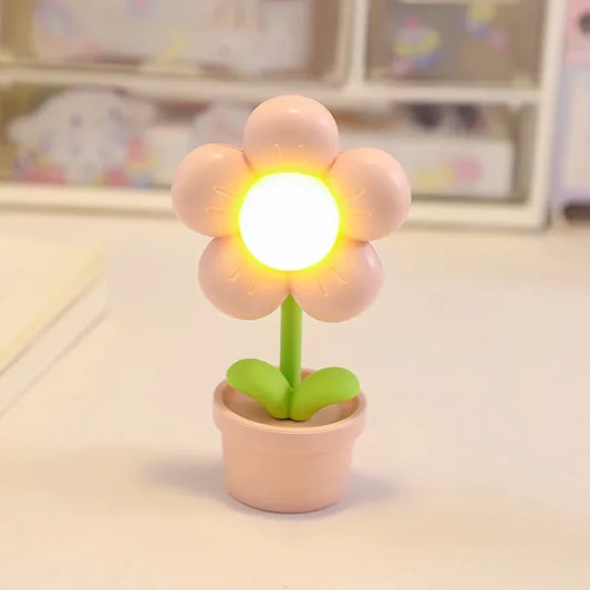 BlossiGlow - Blomsterformet bordlampe for en koselig atmosfære