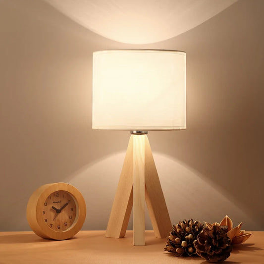 TimberGlow - Moderne bordlampe i tre for et varmt og stilfullt hjem
