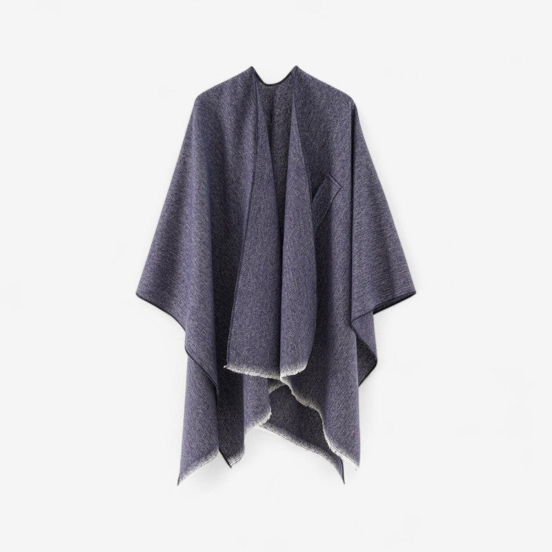 Jessica – Poncho med Skulderinnpakning og Dusker