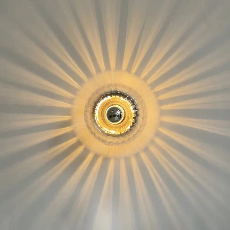 LumeForm - Slanke Bauhaus-inspirerte vegglamper for moderne rom