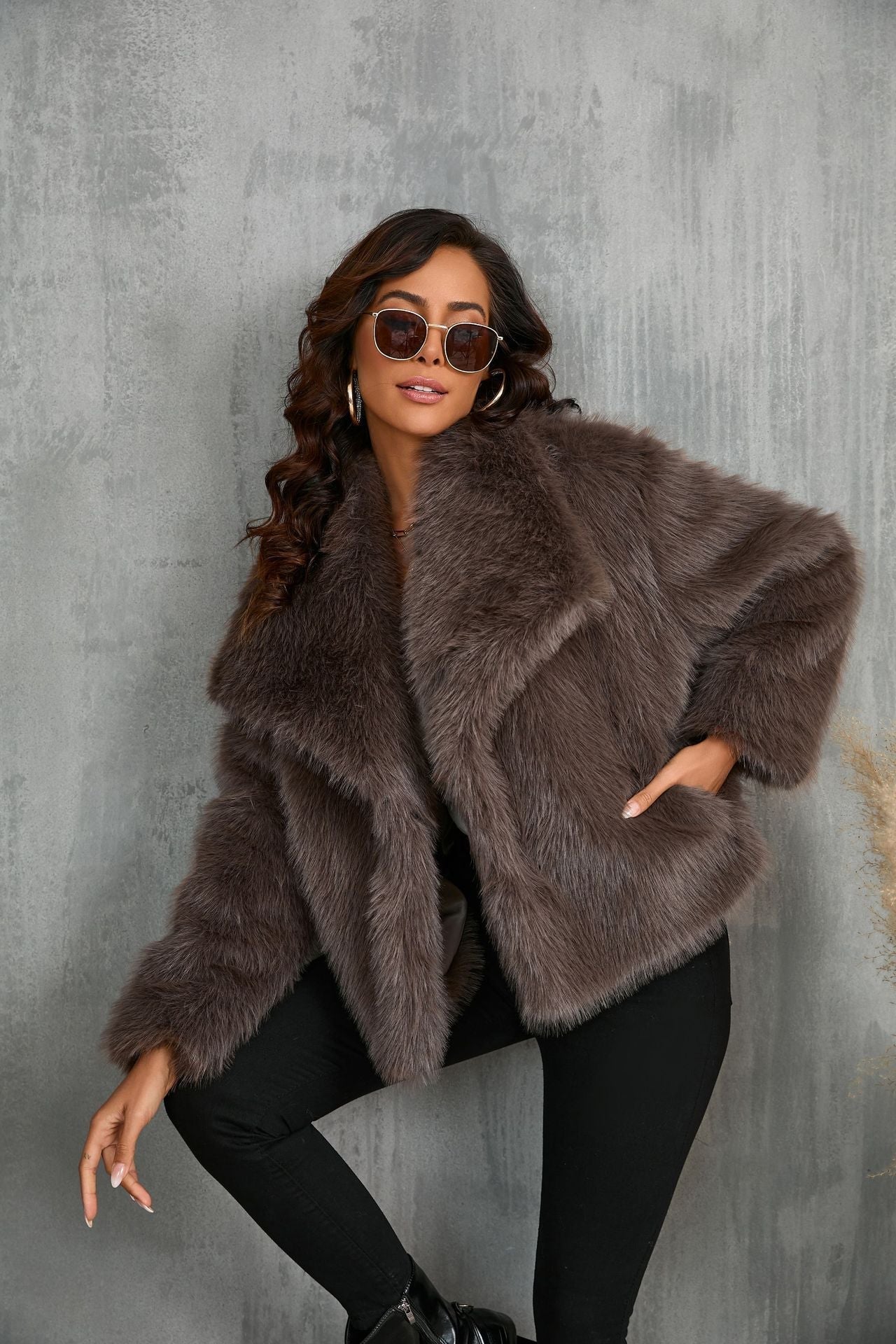 Sienna - Cropped jakke med overdimensjonert revers