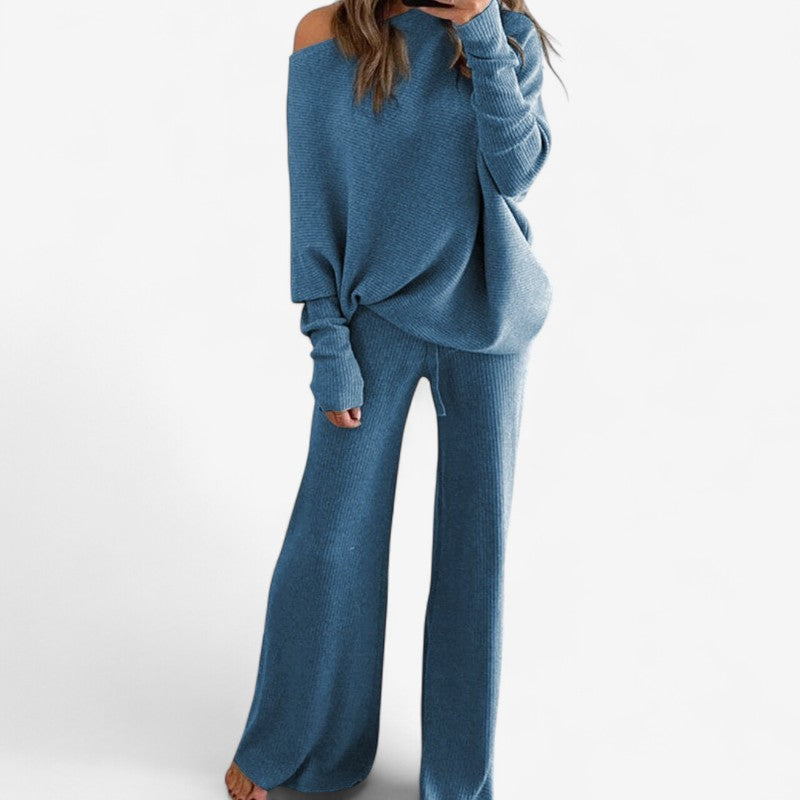 Akselina - Todelt sett med en topp uten skuldre og vide bukser