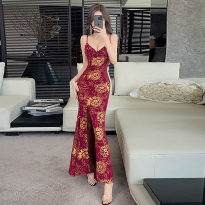 Lucy – Ermeløs lang kjole med sidesplitter og trykt mønster