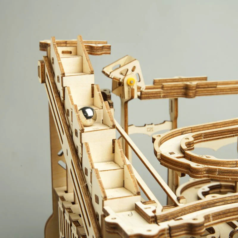 TrackCraft - Elegant vannhjulbane med marmor for avslappende underholdning