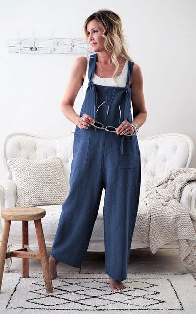 Mia - Uformell jumpsuit med justerbare stropper og brede ben