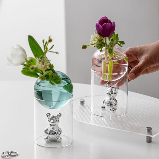 AuraNest - Elegant Kunstnerisk Glassvase med Karakteristisk Sfærisk Topp