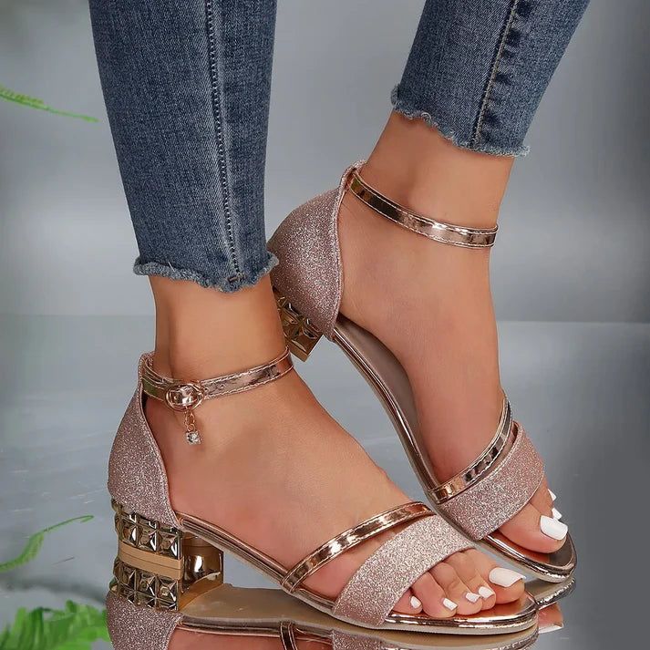 Eliza - Strappy sandaler med chunky blokkhæl og justerbar ankelstropp