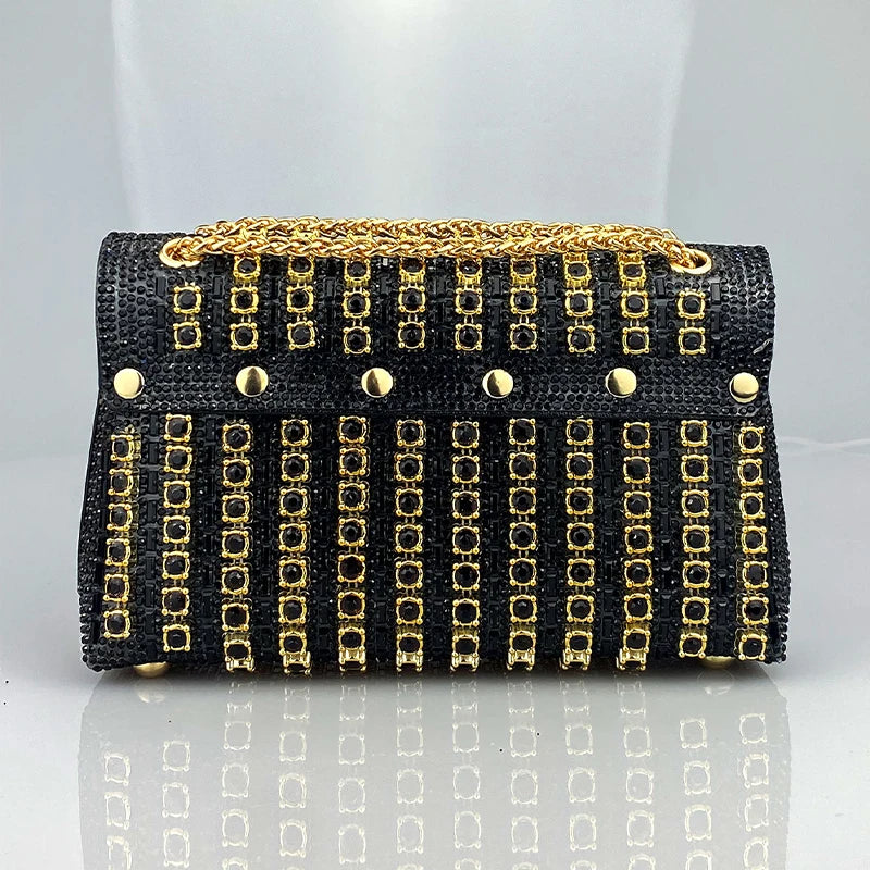 Livia – Håndveske med Skulderstropp og Frontlokk