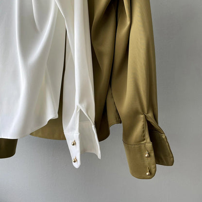 Aurelia - Bluse med drapert utringning for en sofistikert look