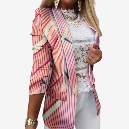 Caroline - Smal blazer med lange ermer og lommer