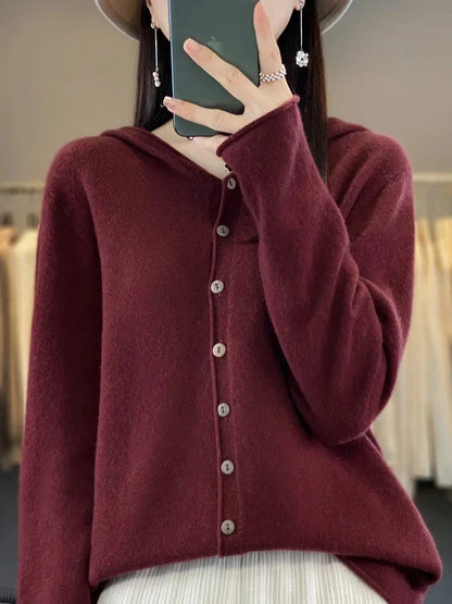 Emilia - Myk og Varm Kasjmirstrikkegenser med Hette og Knapper