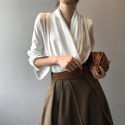 Aurelia - Bluse med drapert utringning for en sofistikert look