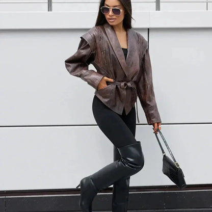 Maxine - Stilig jakke med V-hals og moderne snitt for en elegant silhuett og uanstrengt stil