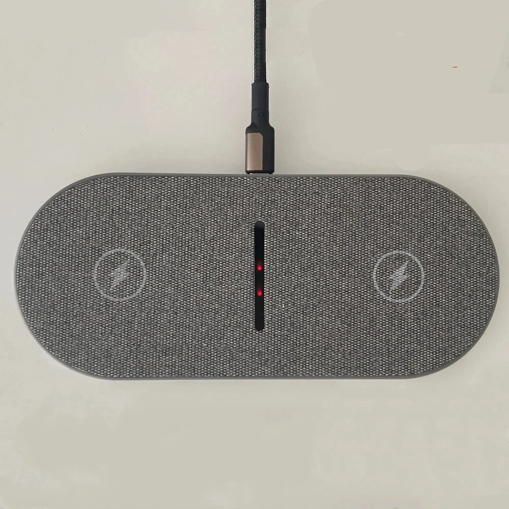 PowerDock - Dobbel trådløs ladestasjon med 40W hurtiglading og LED-indikator
