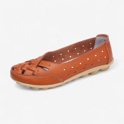 Marit – Flate sålesko med rund tå og utskåret design