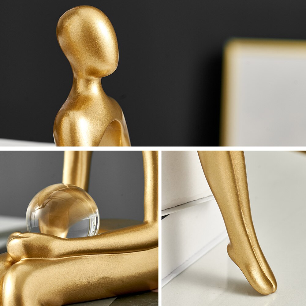 GoldenVibe - Abstrakt tenker gyllen statue for hjemmedekorasjon
