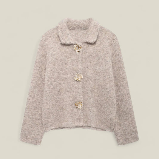 Lily - Myk strikkecardigan med feminine blomsterdetaljer for kjøligere dager