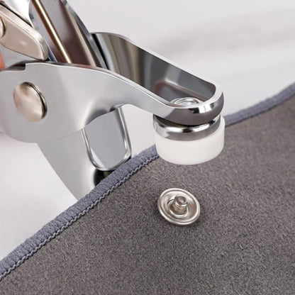 SnapEase - Ergonomisk tang for enkel montering av trykknapper i håndverksfaget