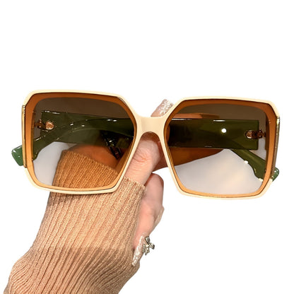 Laina – Stilige overdimensjonerte solbriller med gradientlinser