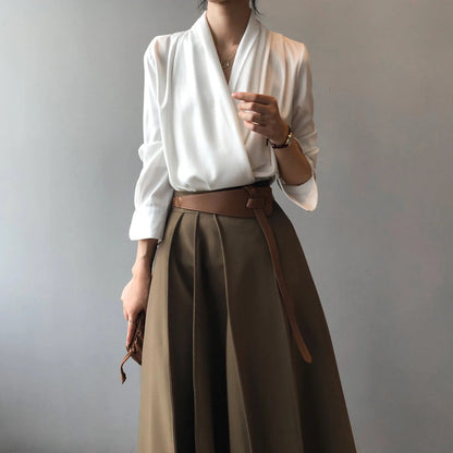 Aurelia - Bluse med drapert utringning for en sofistikert look