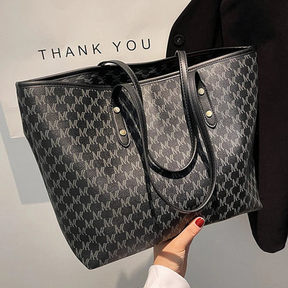 Ava - Elegant håndveske med flere rom for stilig og praktisk hverdagsbruk