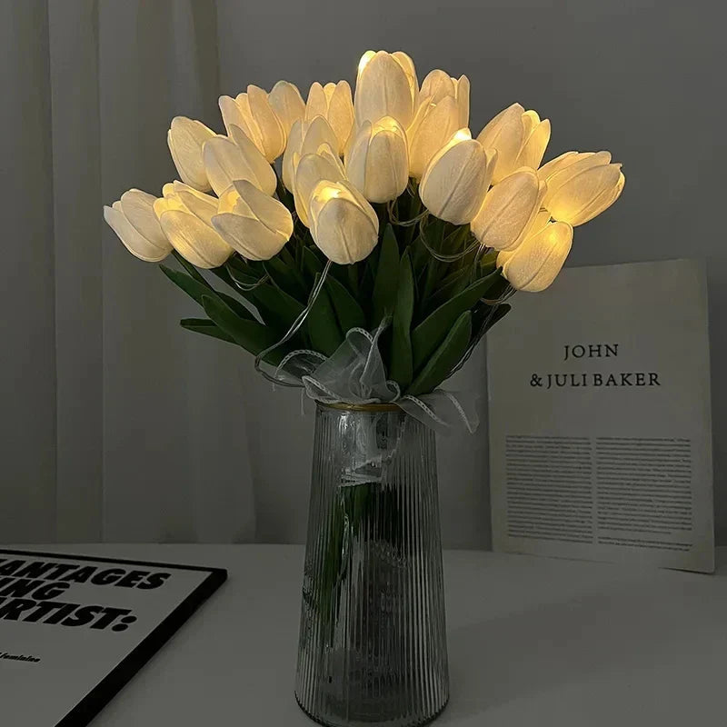 GlowPetal – Bærbar LED Tulipan Nattlys til Hjemmet