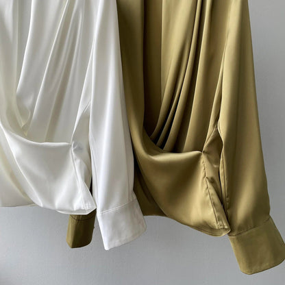 Aurelia - Bluse med drapert utringning for en sofistikert look