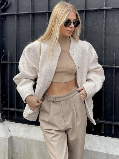 Isabella - Casual oversized kåpe med knappelukking og funksjonelle lommer