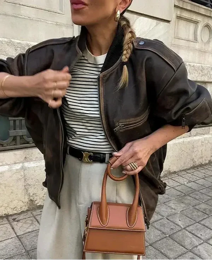 Ava - Bomberjakke med glidelåslukking og sidelommer