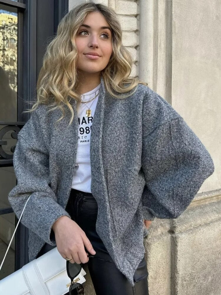 Isabella - Casual oversized kåpe med knappelukking og funksjonelle lommer