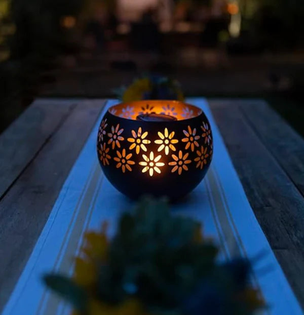 SolarBloom - Solcelledrevet blomsterlampe for fortryllende utendørsbelysning