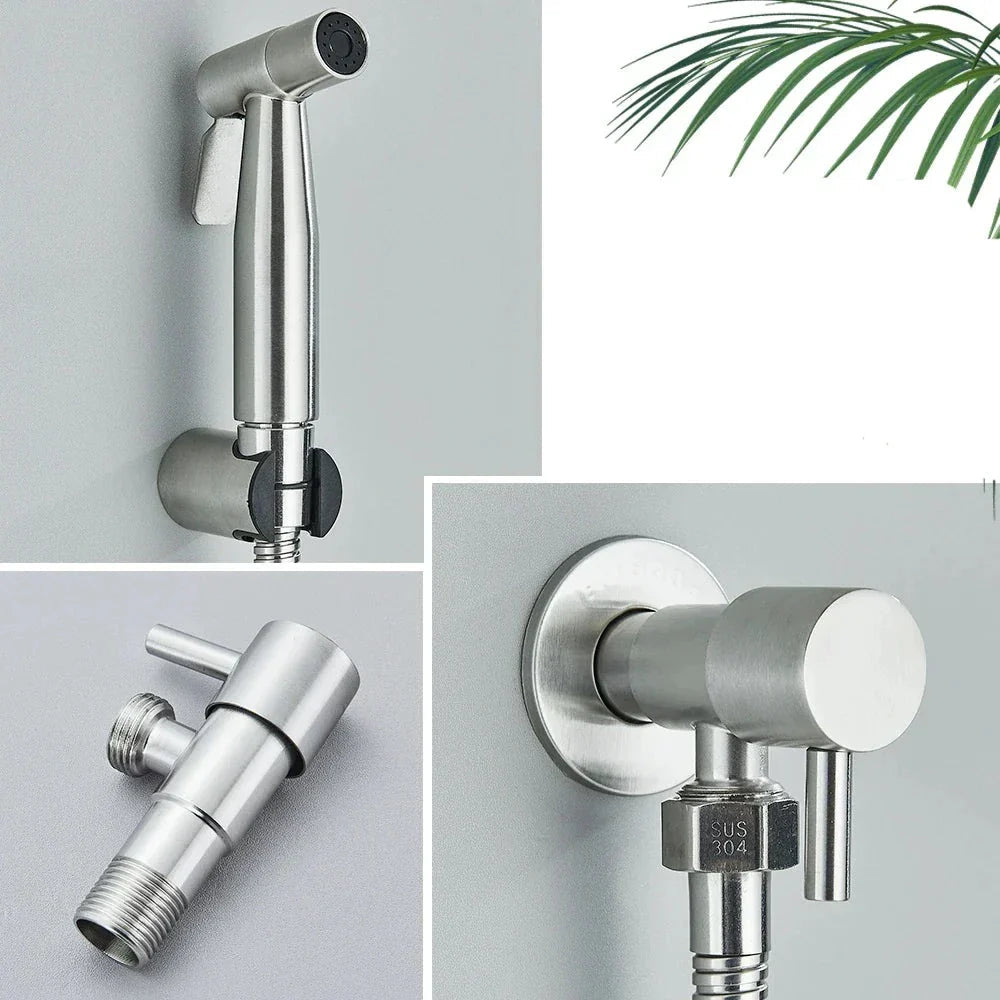 AquaFlow - dusjhode med justerbart trykk og sprutfri design