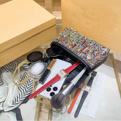 Livia – Håndveske med Skulderstropp og Frontlokk