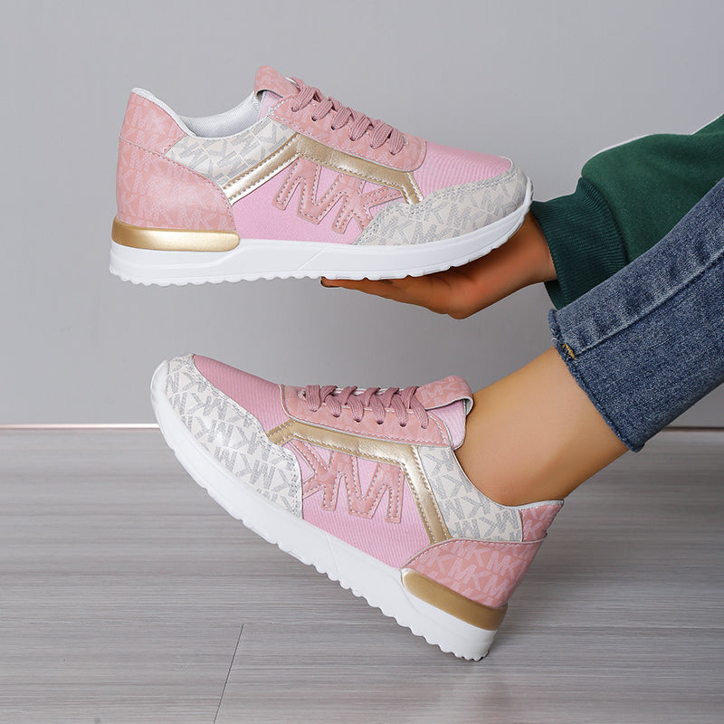 Jessica - Sporty joggesko med snøre med polstret såle og teksturerte paneler