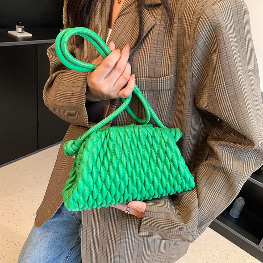 Sophia – Sateng Clutch veske med Romslig Interiør