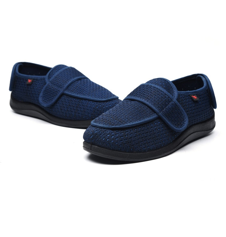 FlexiFit - Gåsko med bred tåboks og justerbare remmer