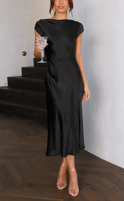 Sophie - Klassisk midikjole med skreddersydd silhuett og capsermer