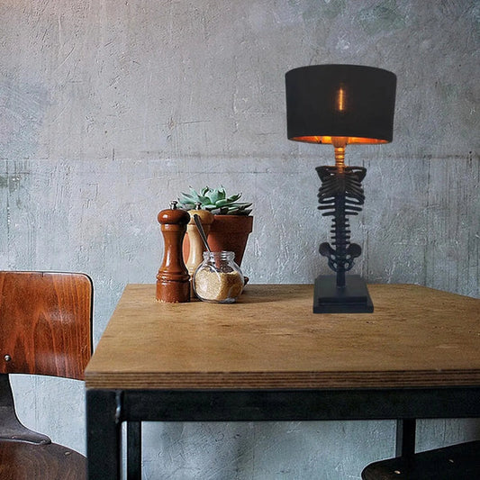 BoneLite - Enigmatisk skjelettlampe
