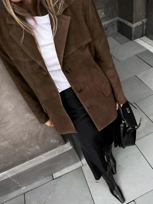 Valencia - Stilig blazer i semsket skinn med skreddersydd passform