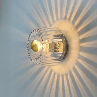 LumeForm - Slanke Bauhaus-inspirerte vegglamper for moderne rom