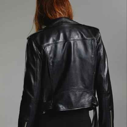 Lucy – Fitted Belted midjejakke med funksjonelle glidelåser