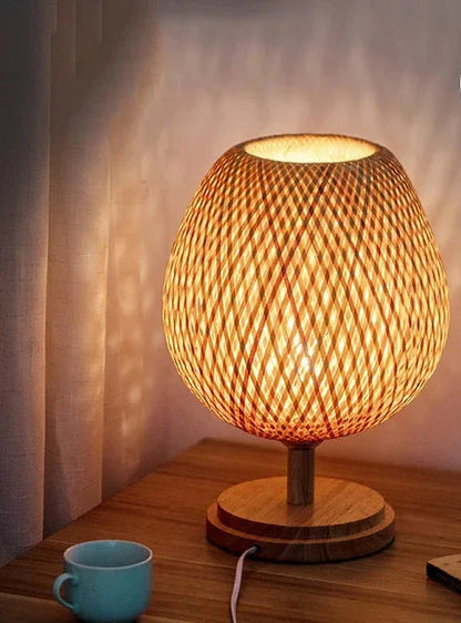 NatureGlow - Unik bordlampe i bambus for et varmt og innbydende hjem