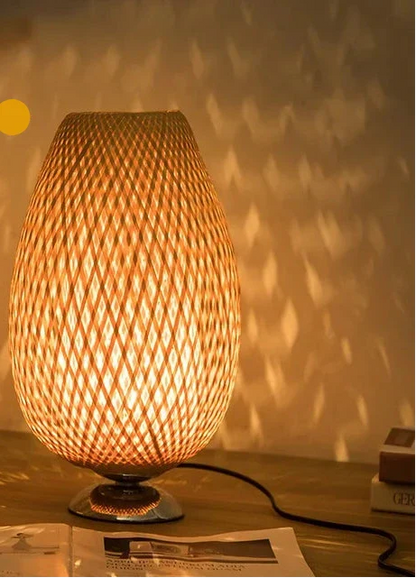 NatureGlow - Unik bordlampe i bambus for et varmt og innbydende hjem