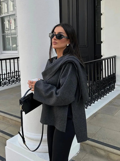 Hannah - Komfortabel, langermet, løs kåpe med skjerf