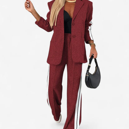 Annika – Todelt sett med langermet blazer og vide bukser