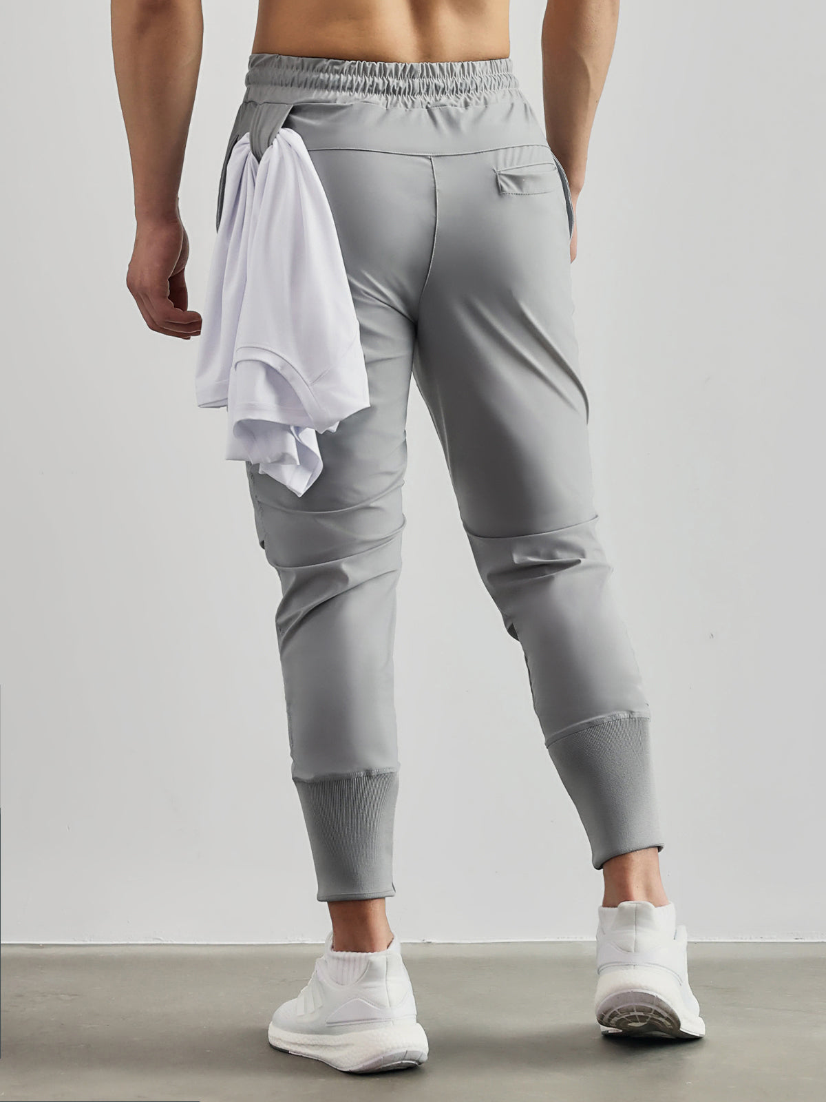 Liam - Sportsbukser med stretchy design og funksjonelle lommer