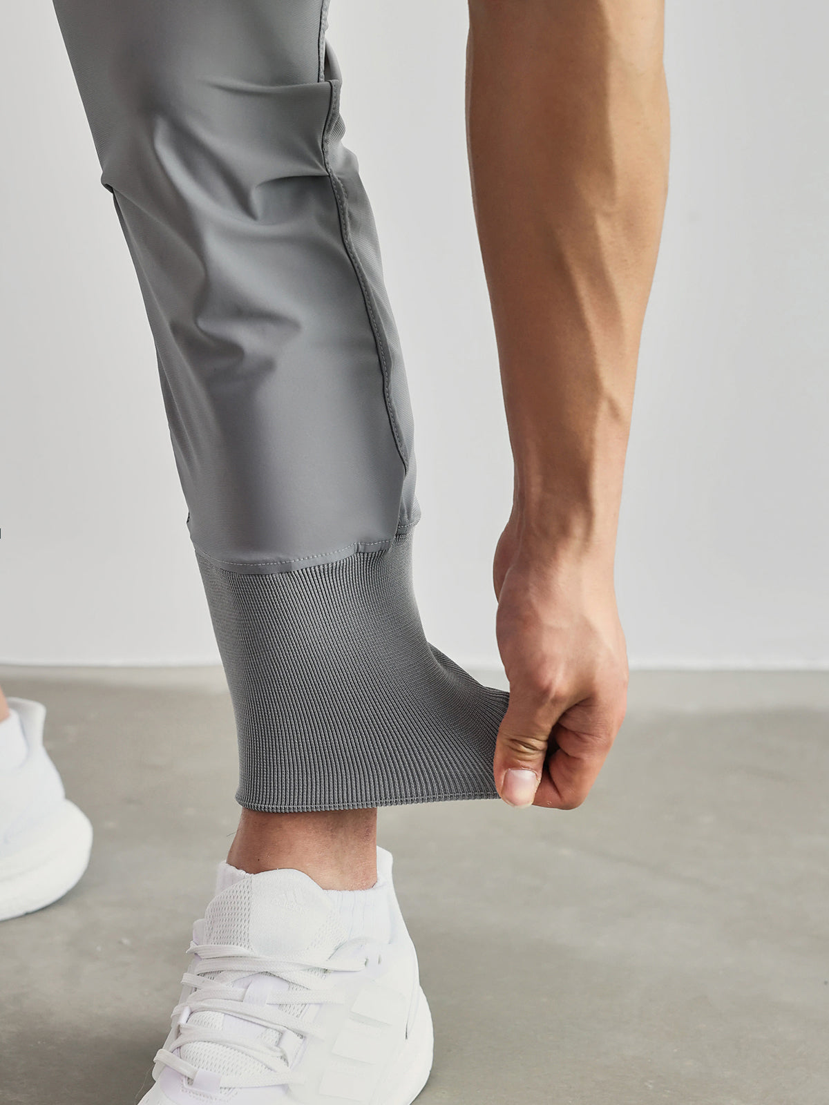 Liam - Sportsbukser med stretchy design og funksjonelle lommer