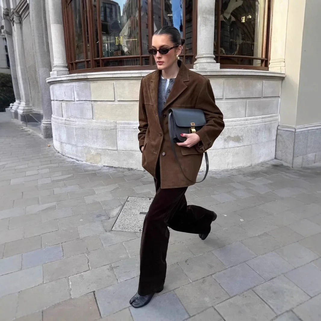 Olivia - Blazer med avslappet passform med knappelukking og funksjonelle lommer