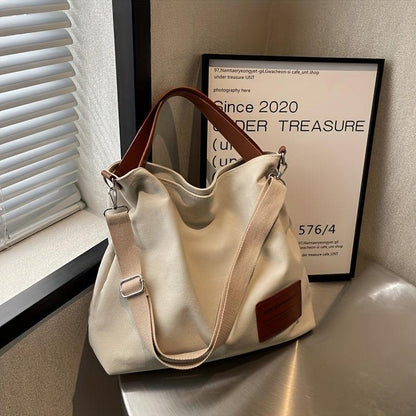 AdeleBag - elegant skulderveske i lerret for en moderne livsstil